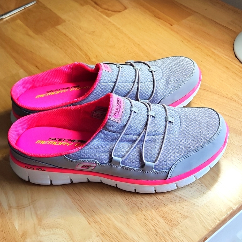Skechers shoes